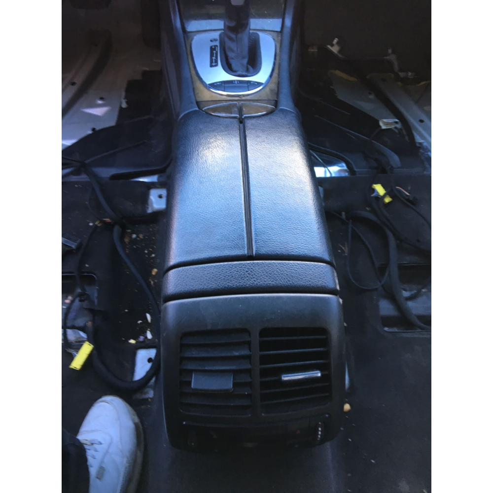 TÜM MERCEDES C180 - E180 - C200 - E200 - 200E - 190E - E320 - C220 - E350 - C250 - E250 - E220 - C32