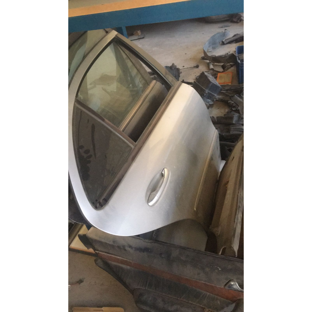 C180 - E180 - C200 - E200 - 200E - 190E - E320 - C220 - E350 - C250 - E250 - E220 - C320