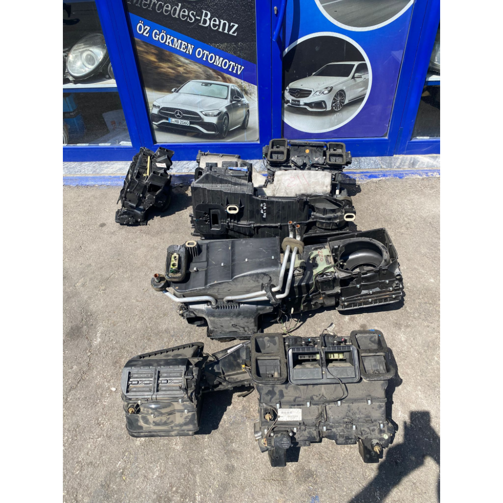 MERCEDES KALORİFER KUTUSU