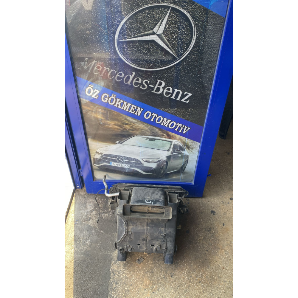 MERCEDES KALORİFER KUTUSU