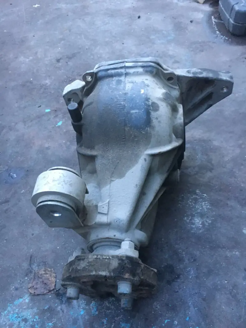 Tüm Mercedes Otomobillerin 3.67 / 3.07 / 3.46 / 3.91 / 3.42 / 2.87 / 2.65 / 3.45 / 2.85 Difransiyell