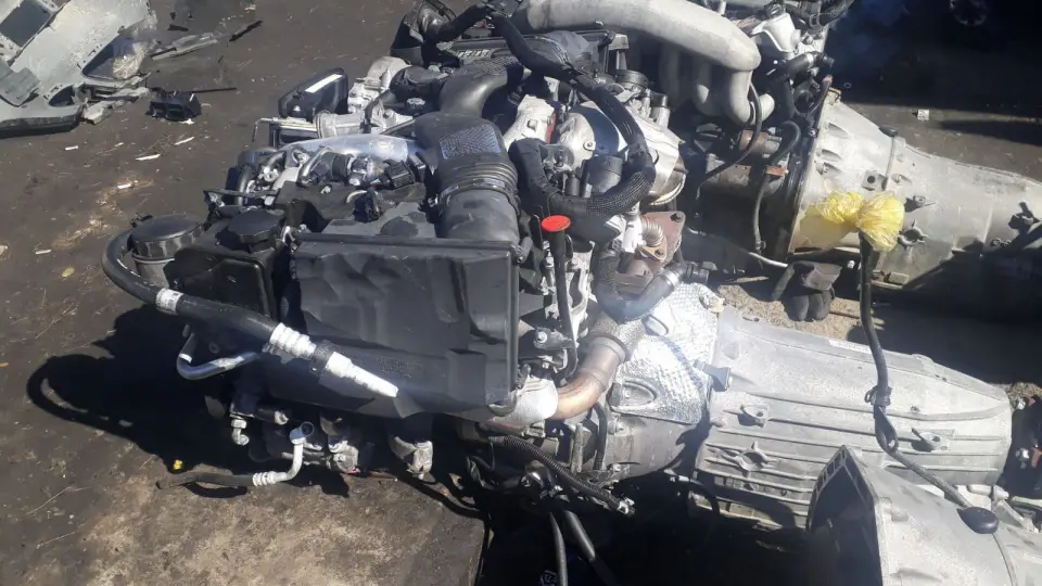 Tüm Mercedes Otomobillerin 112 / 271/ 272 / 274 / 111 / 102 / 103 / 104 / 611 / 612 / 613 / 647 / 64