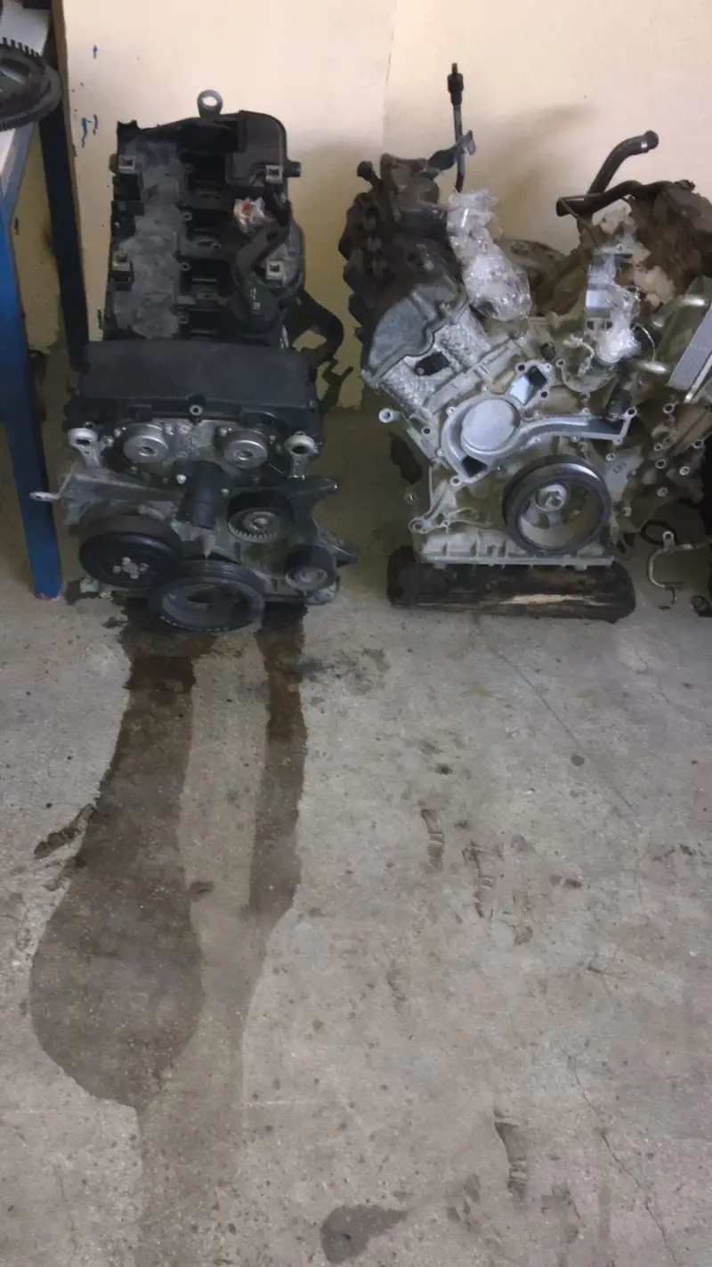 Tüm Mercedes Otomobillerin 112 / 271/ 272 / 274 / 111 / 102 / 103 / 104 / 611 / 612 / 613 / 647 / 64