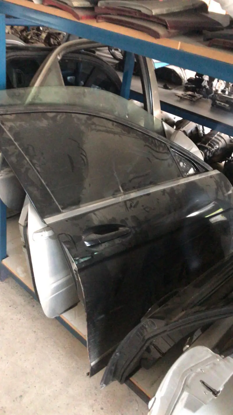 TÜM MERCEDES OTOMOBİLLERİN W124-W201-W204-W203-W211-W205-W212-W140-W126-W207-W208-W209-W202-W129-W21