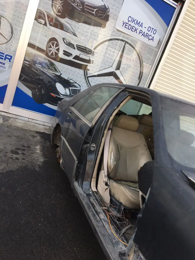 TÜM MERCEDES OTOMOBİLLERİN W124-W201-W204-W203-W211-W205-W212-W140-W126-W207-W208-W209-W202-W129-W21