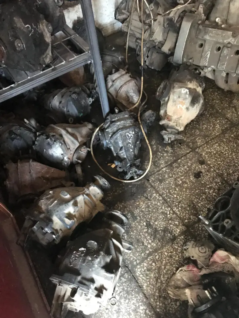 Tüm Mercedes Otomobillerin 3.67 / 3.07 / 3.46 / 3.91 / 3.42 / 2.87 / 2.65 / 3.45 / 2.85 Difransiyell