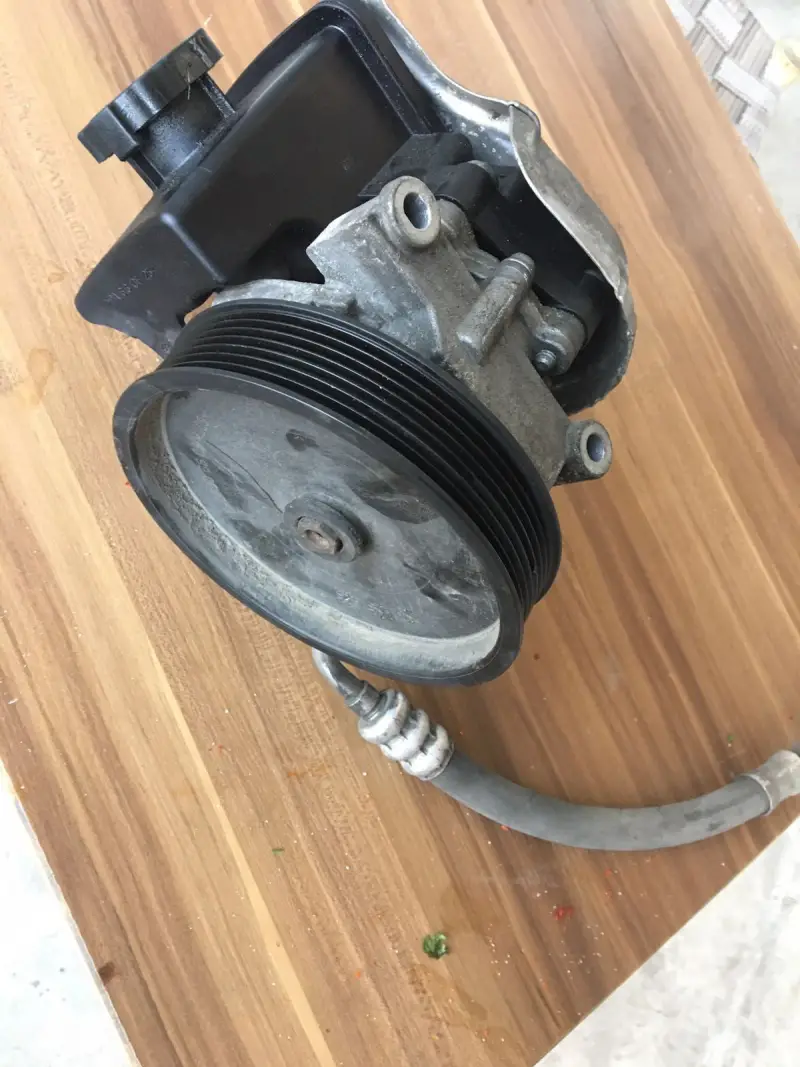 Tüm Mercedes Otomobillerin 111 / 112 / 102 / 103 / 104 / 611 / 612 / 613 / 647 / 648 / 642 / 601 / 6