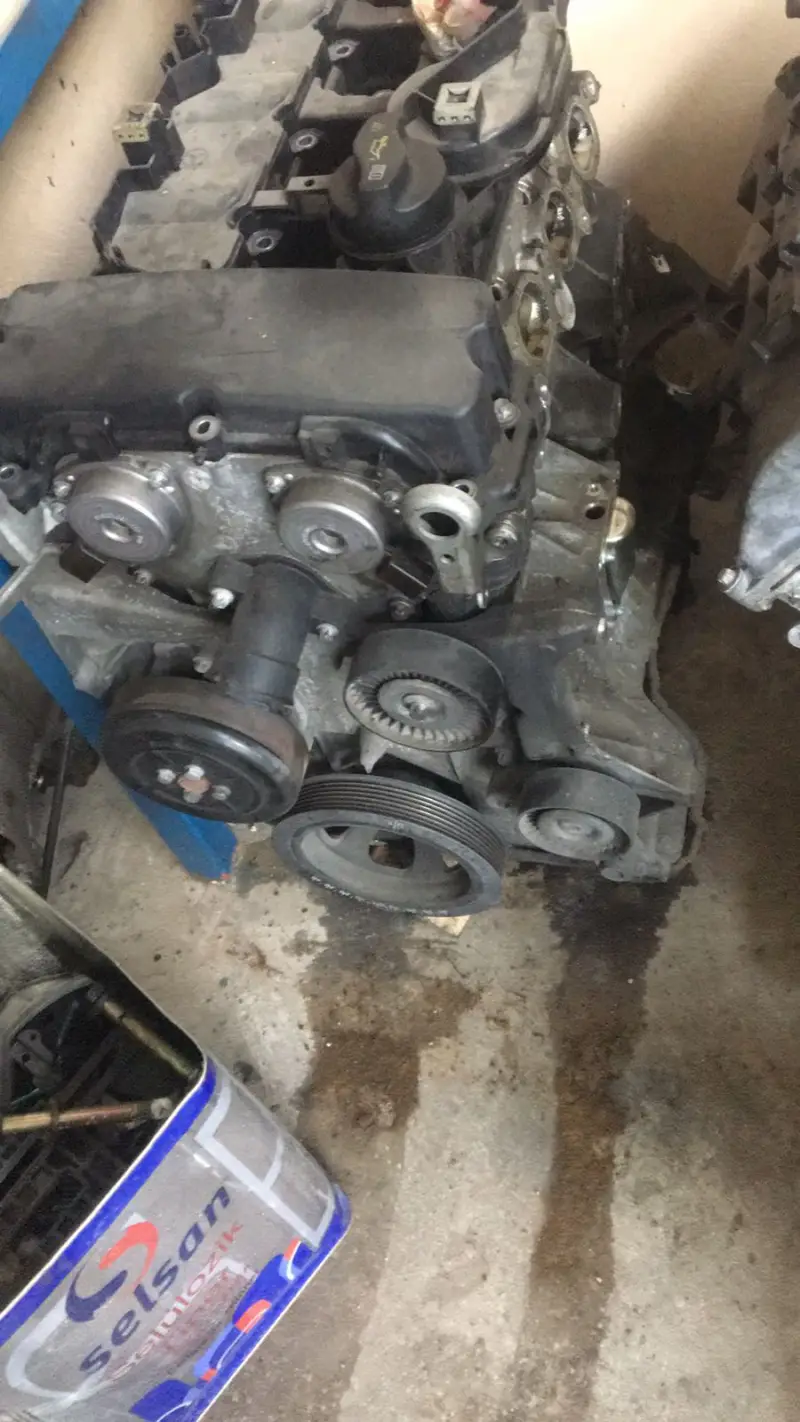 Tüm Mercedes Otomobillerin 112 / 271/ 272 / 274 / 111 / 102 / 103 / 104 / 611 / 612 / 613 / 647 / 64