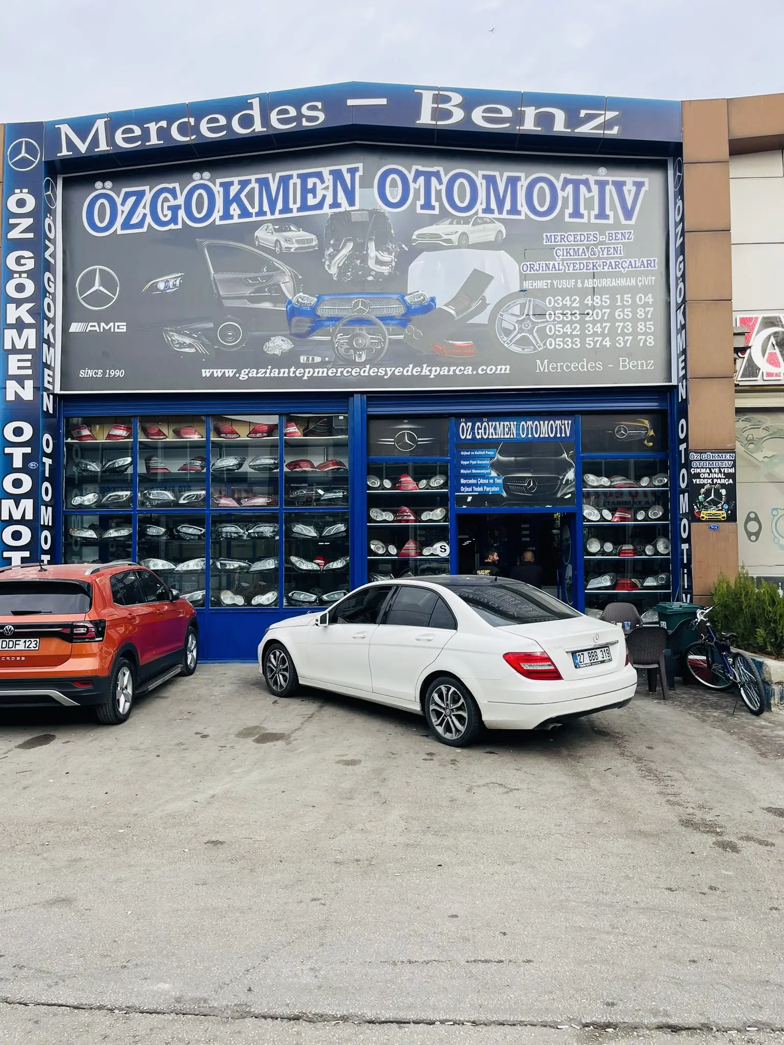 BİZ KİMİZ?